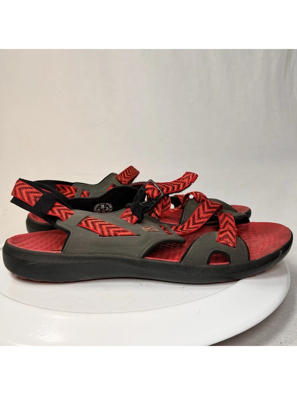 KEEN Maupin Red Black Contour Arch Waterproof Sandals Adjustable Men's Sz 15